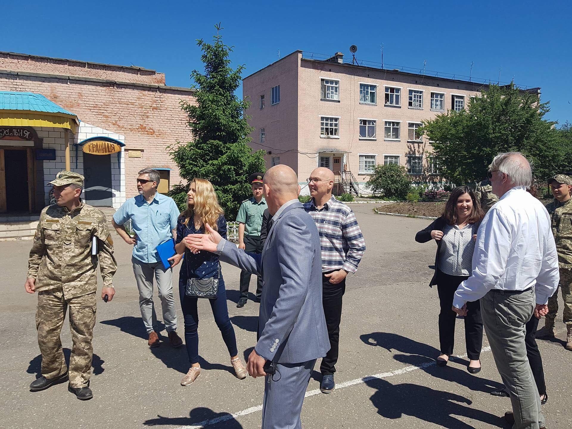 Фахівці УІПГЗ та Єльського університету відвідали пенітенціарні та медичні заклади м.Суми з метою оцінити можливість впровадження сучасних методів лікування хворих на наркозалежність в умовах пенітенціарної системи.